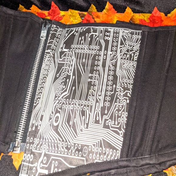 Steel Corset with Circuit Board Print - Picture 5 of 7